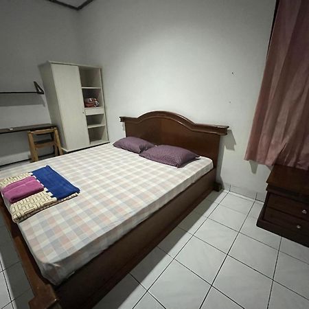 Spot On 94142 Al Fatih Residence Syariah 2 Jakarta Exteriér fotografie