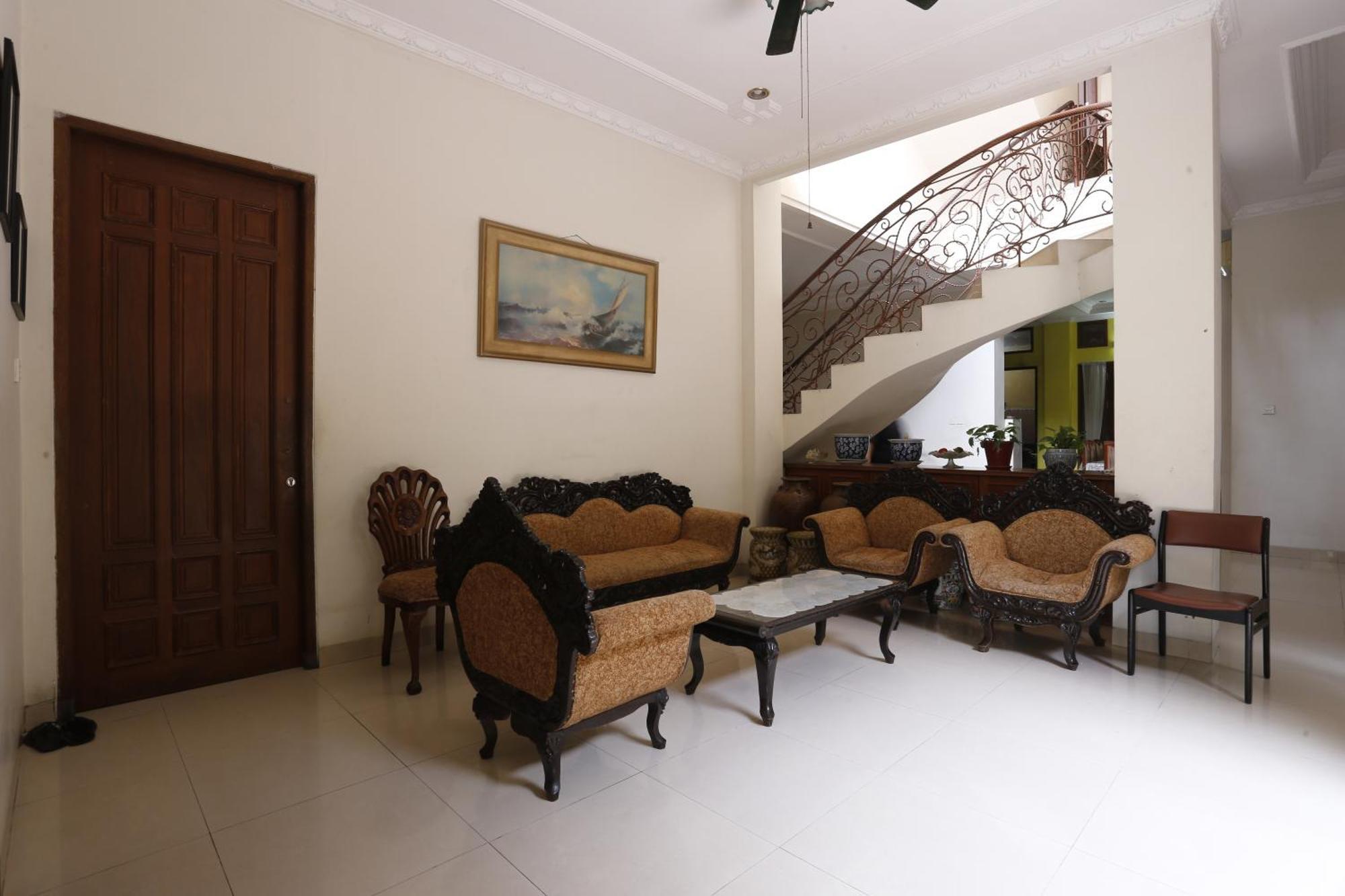 Spot On 94142 Al Fatih Residence Syariah 2 Jakarta Exteriér fotografie